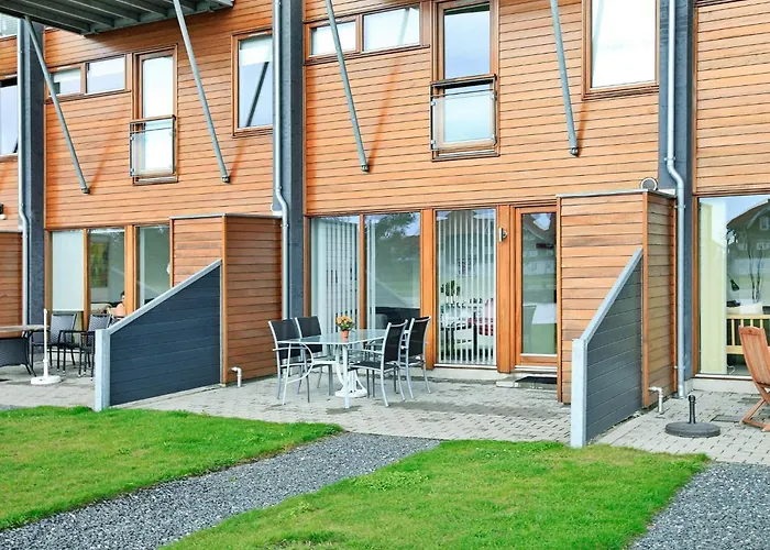 4 Person In Bogense-by Traum * Bogense